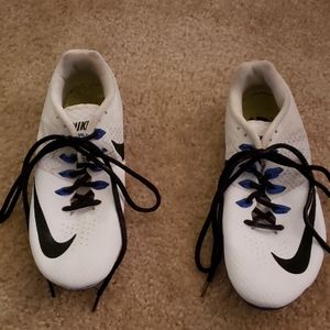 Nike Rival